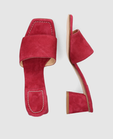 Unique 379 - Red
