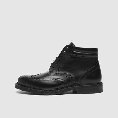 Brogues men's shoes with perforated decoration