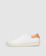 Unique 562 - White