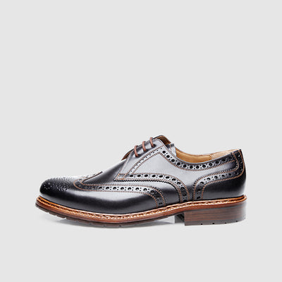 Wide shoes for men