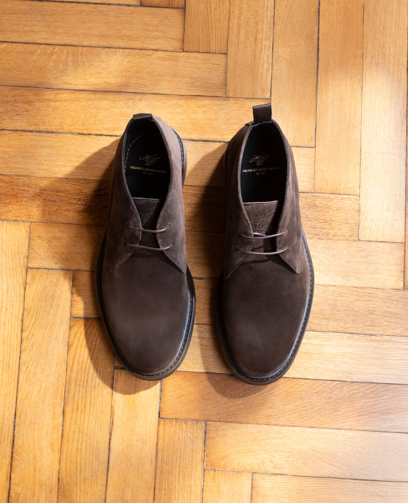 Florence Plain V - Dark Brown