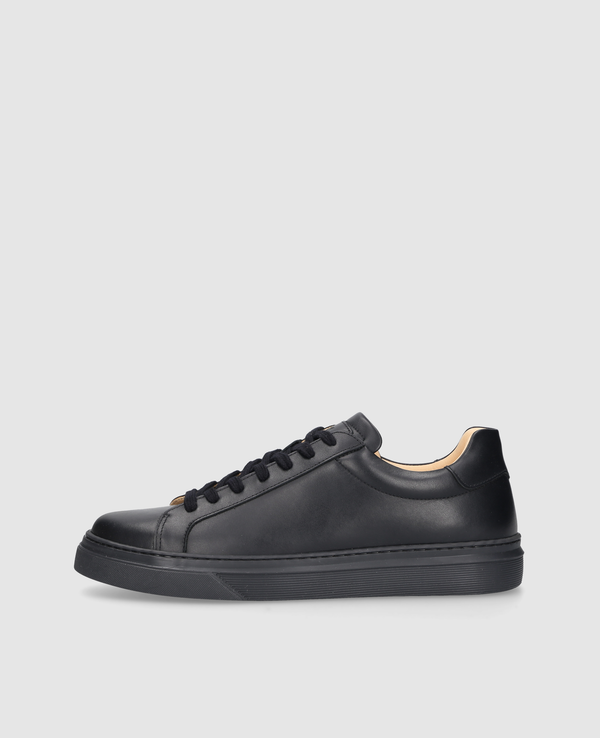 Travis S1 - Black