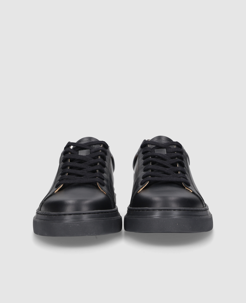 Travis S1 - Black