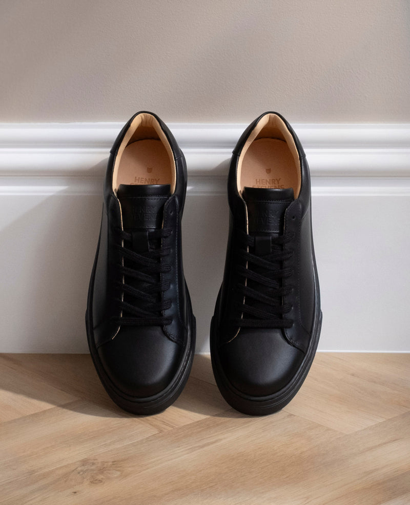 Travis S1 - Black