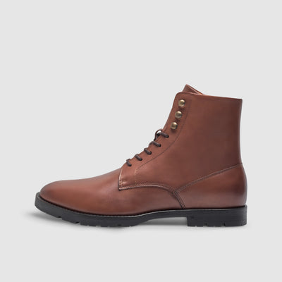 Flat boots for men