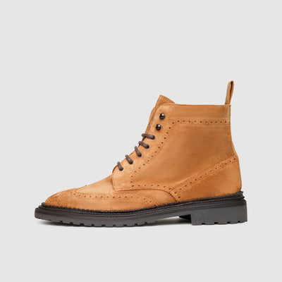 Men's boots with perforated pattern
