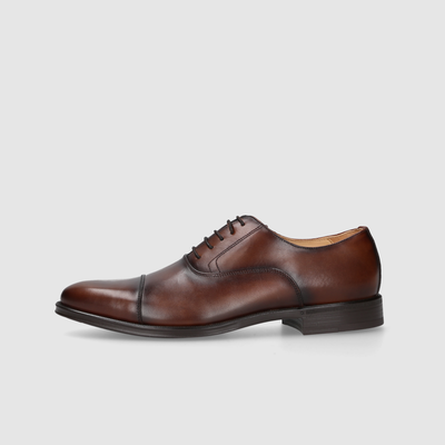 Men's dress shoes
