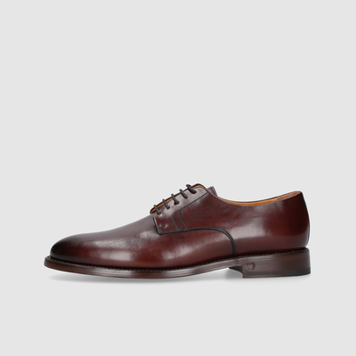 Text: Hand-sewn men's shoes
