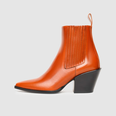 Winter boots for women