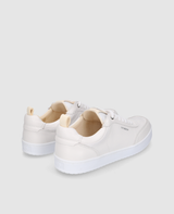 Court M AB - White
