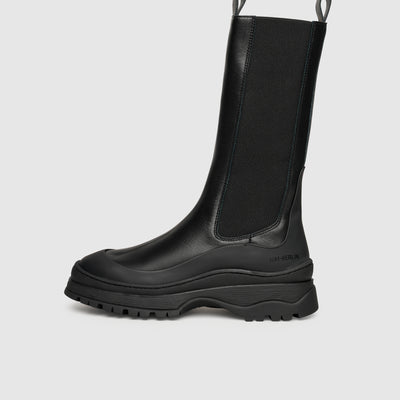 Women's boots without heels