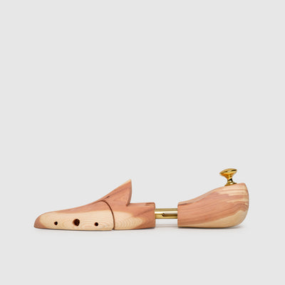 Wooden shoe trees