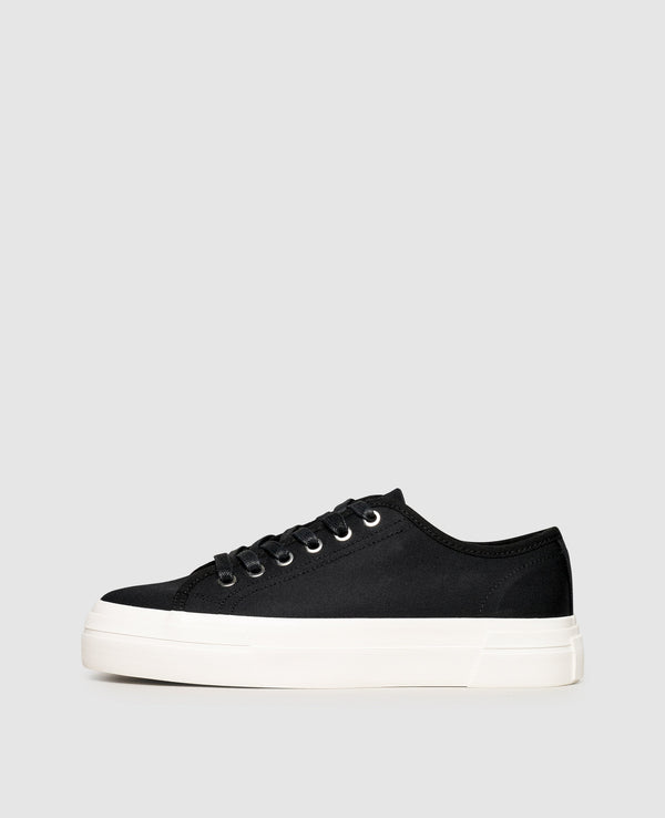 Teddie W - Black