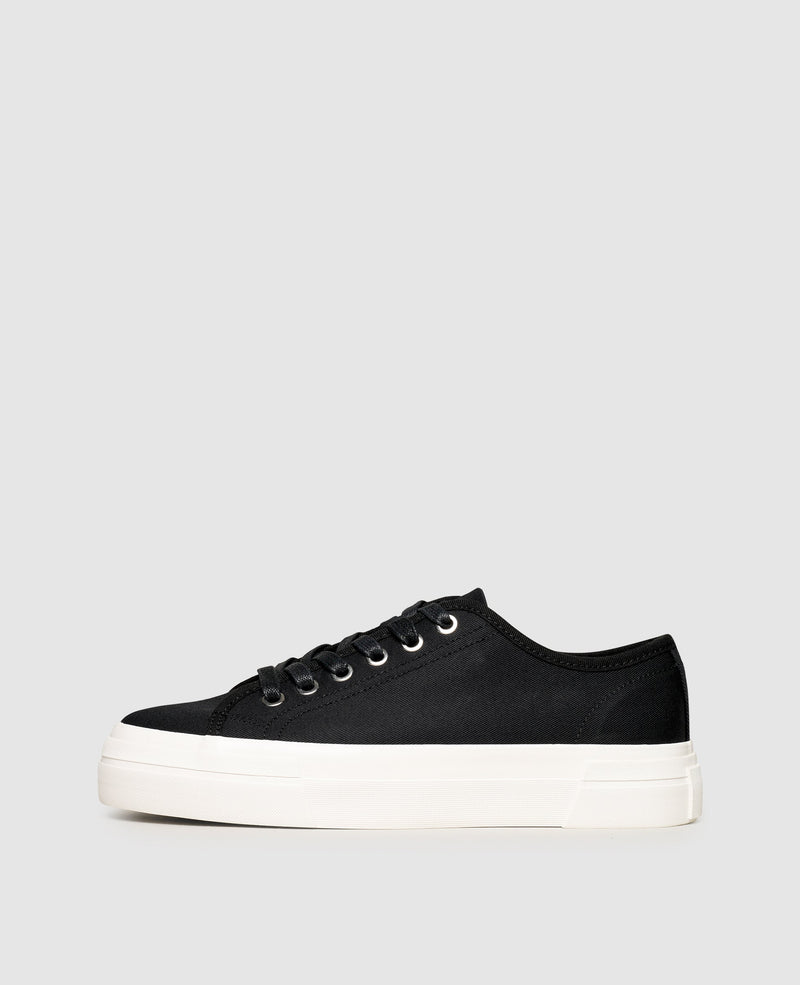 Teddie W - Black
