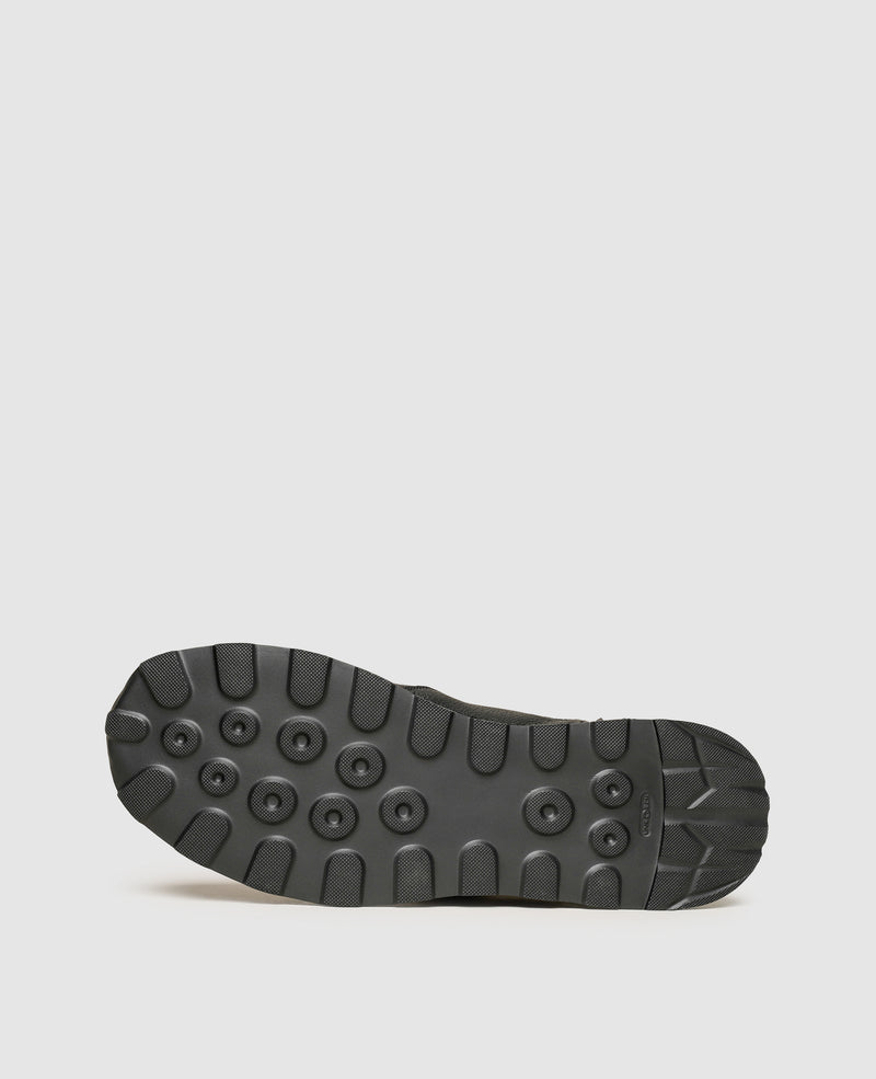 Larch Carbon - Black
